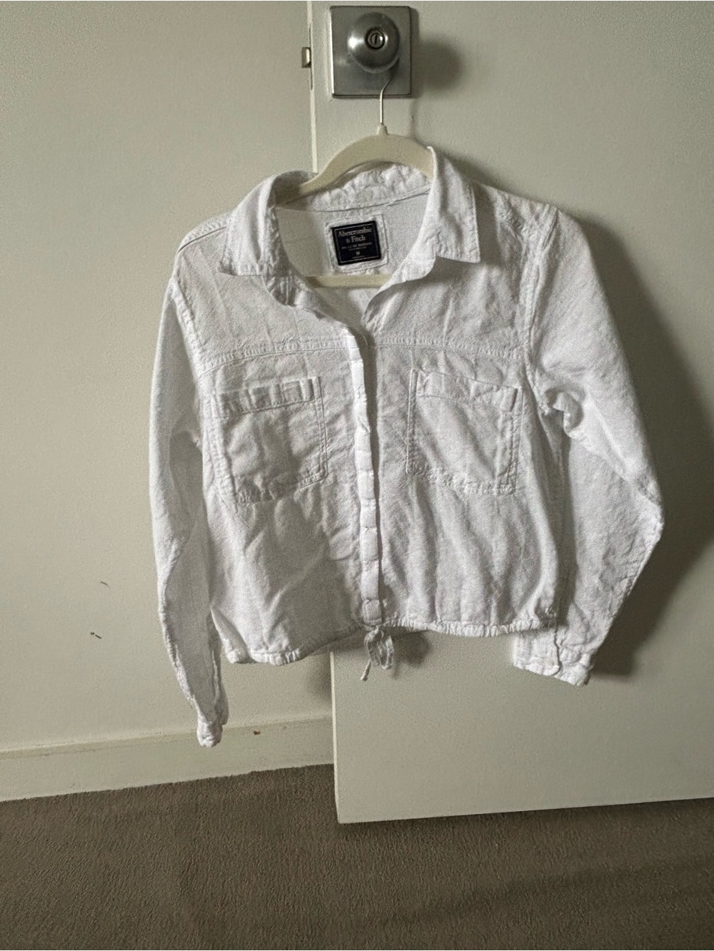 Abercrombie & Fitch White Long Sleeve Cropped Shirt